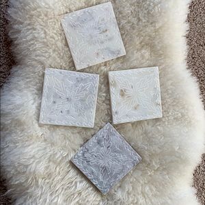 Set of 4 marble coasters